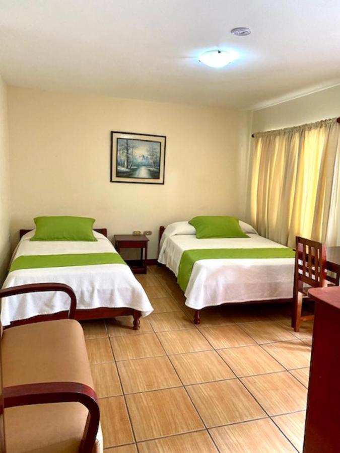 Hotel D'Mario Lago Agrio Extérieur photo